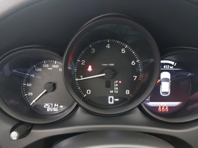 2022 Porsche Macan AWD