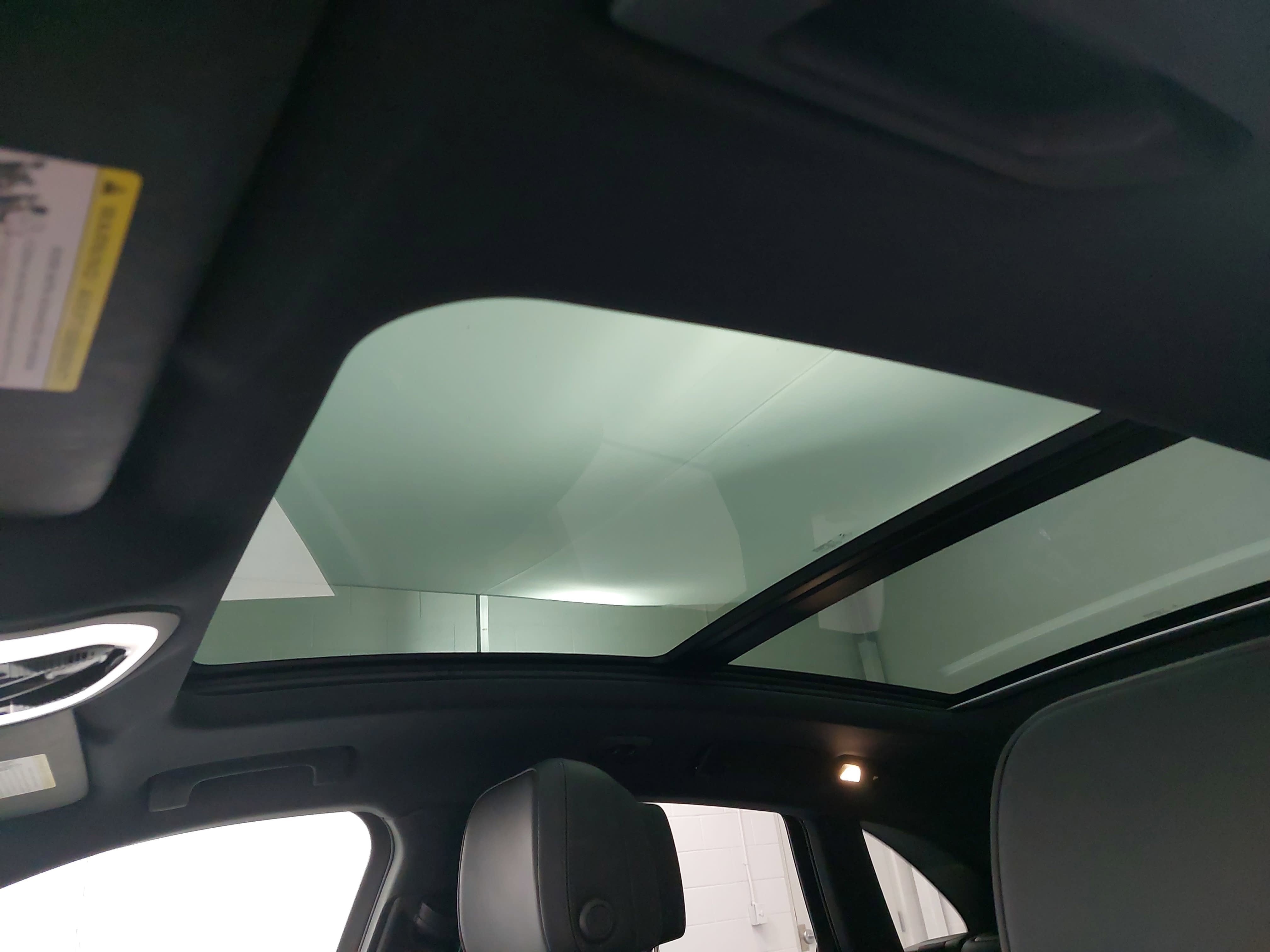 2022 Porsche Macan AWD