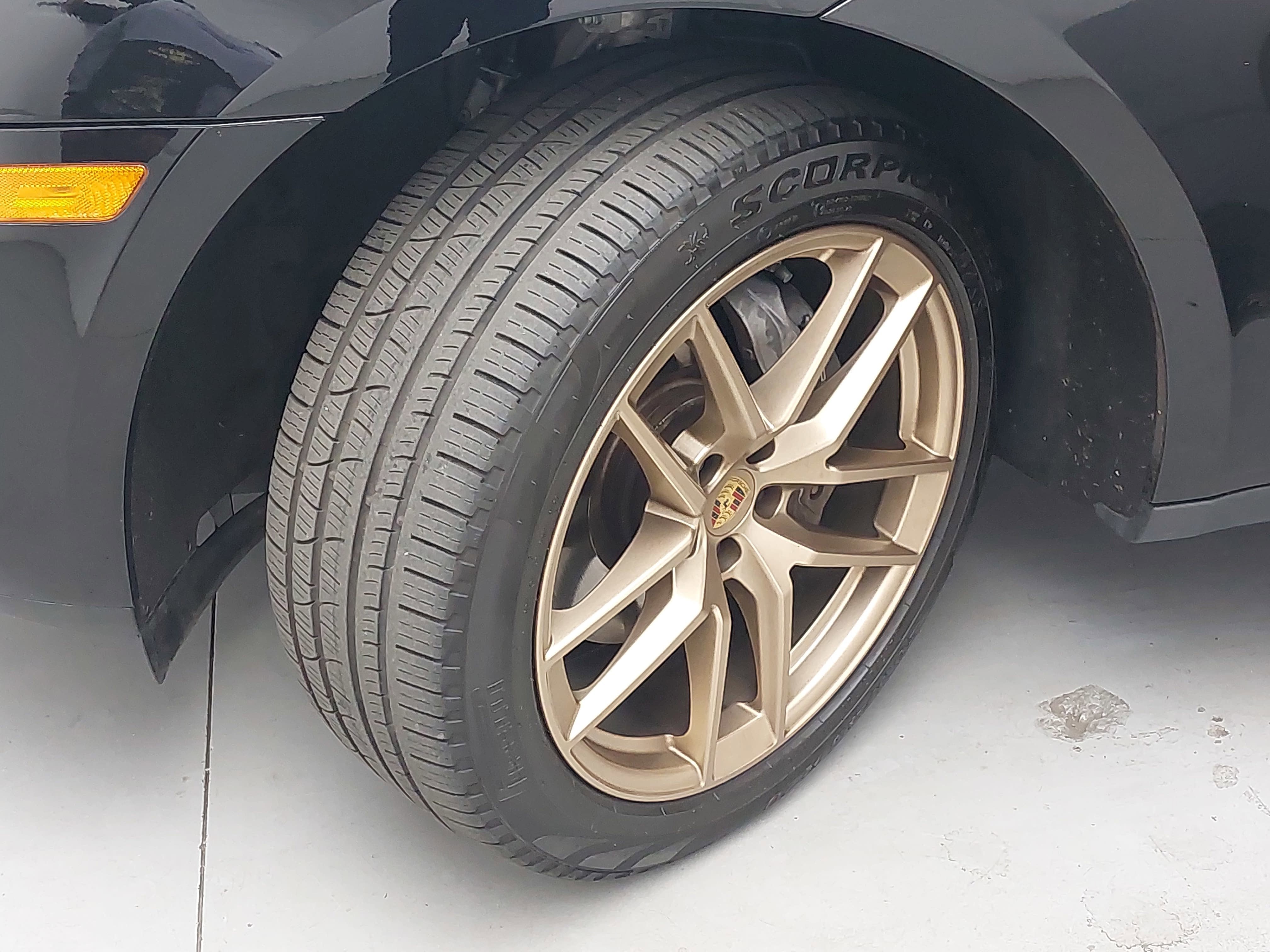 2022 Porsche Macan AWD