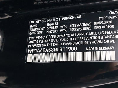 2022 Porsche Macan AWD