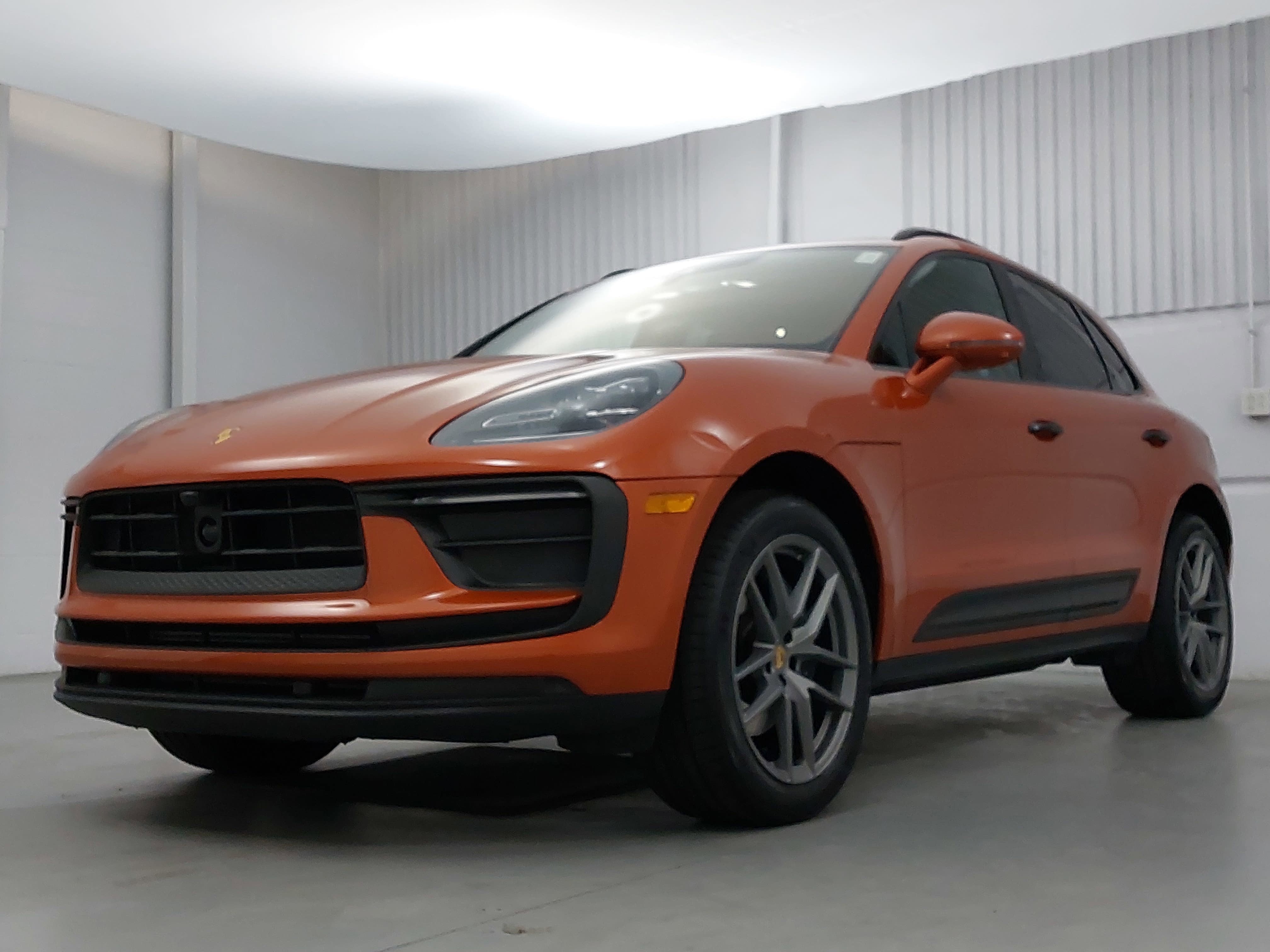 2025 Porsche Macan Base