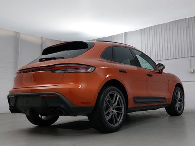 2025 Porsche Macan Base