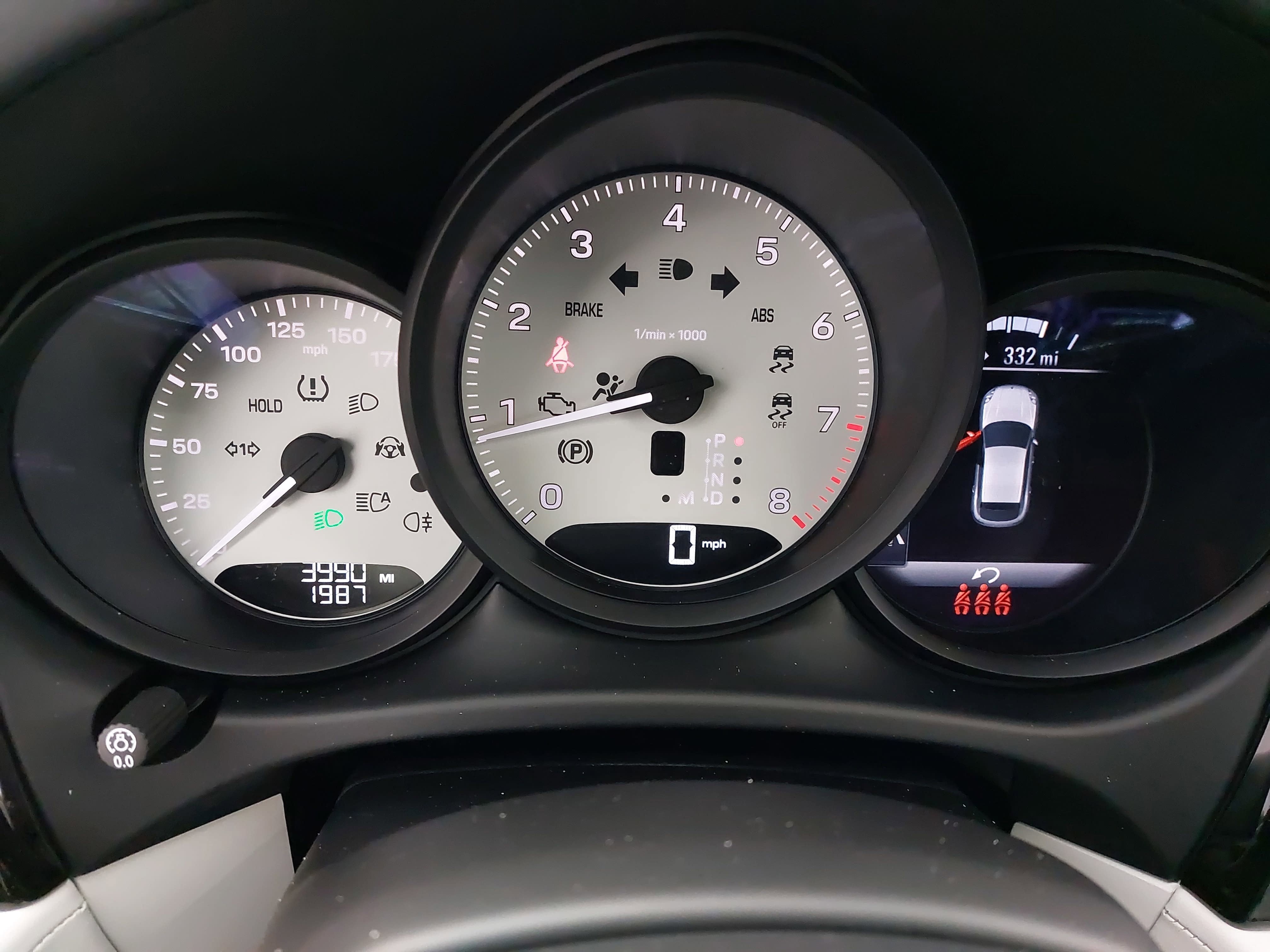 2026 Porsche Macan Base