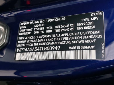 2026 Porsche Macan Base