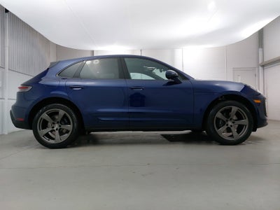 2026 Porsche Macan Base