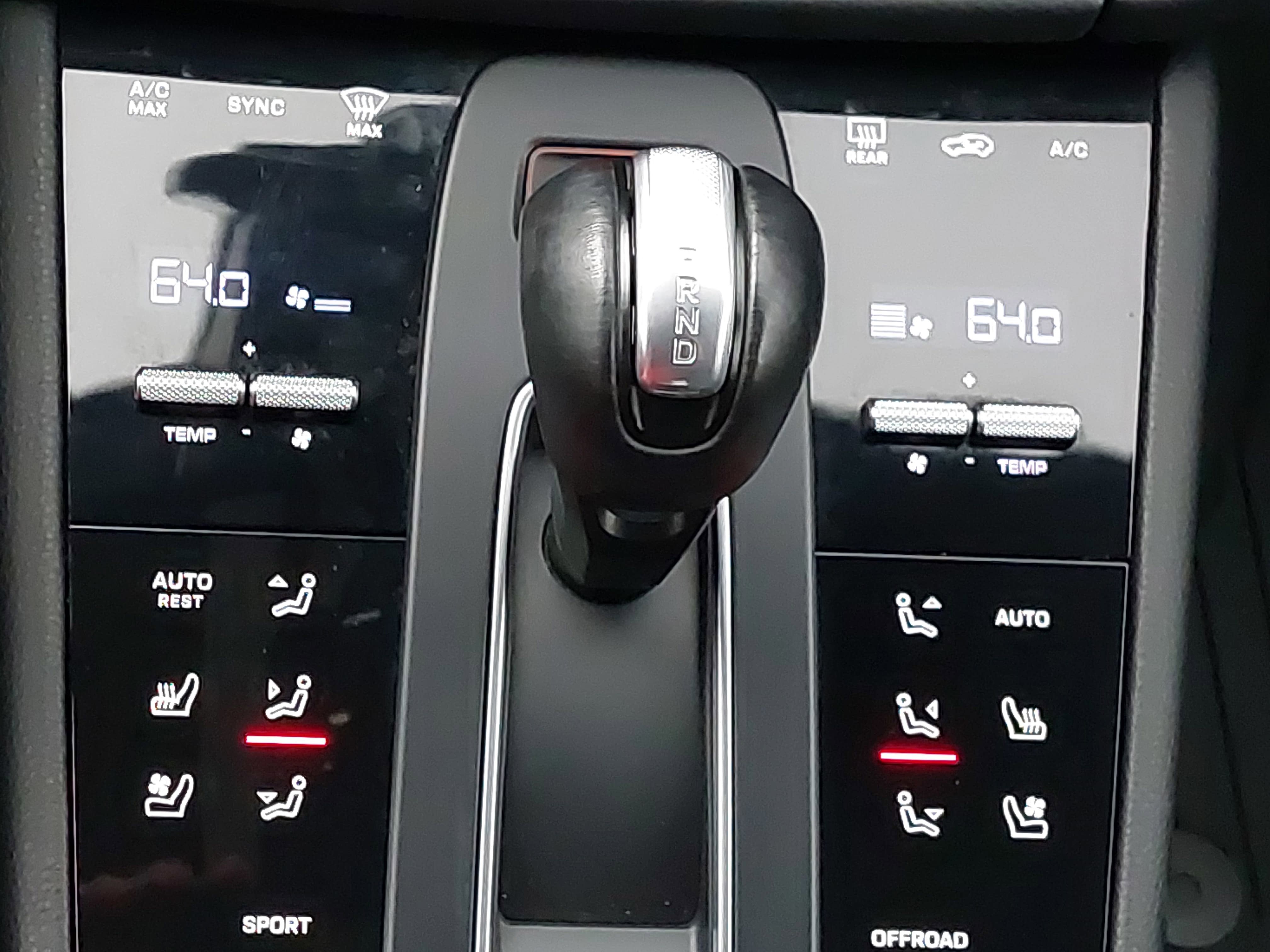 2023 Porsche Macan .