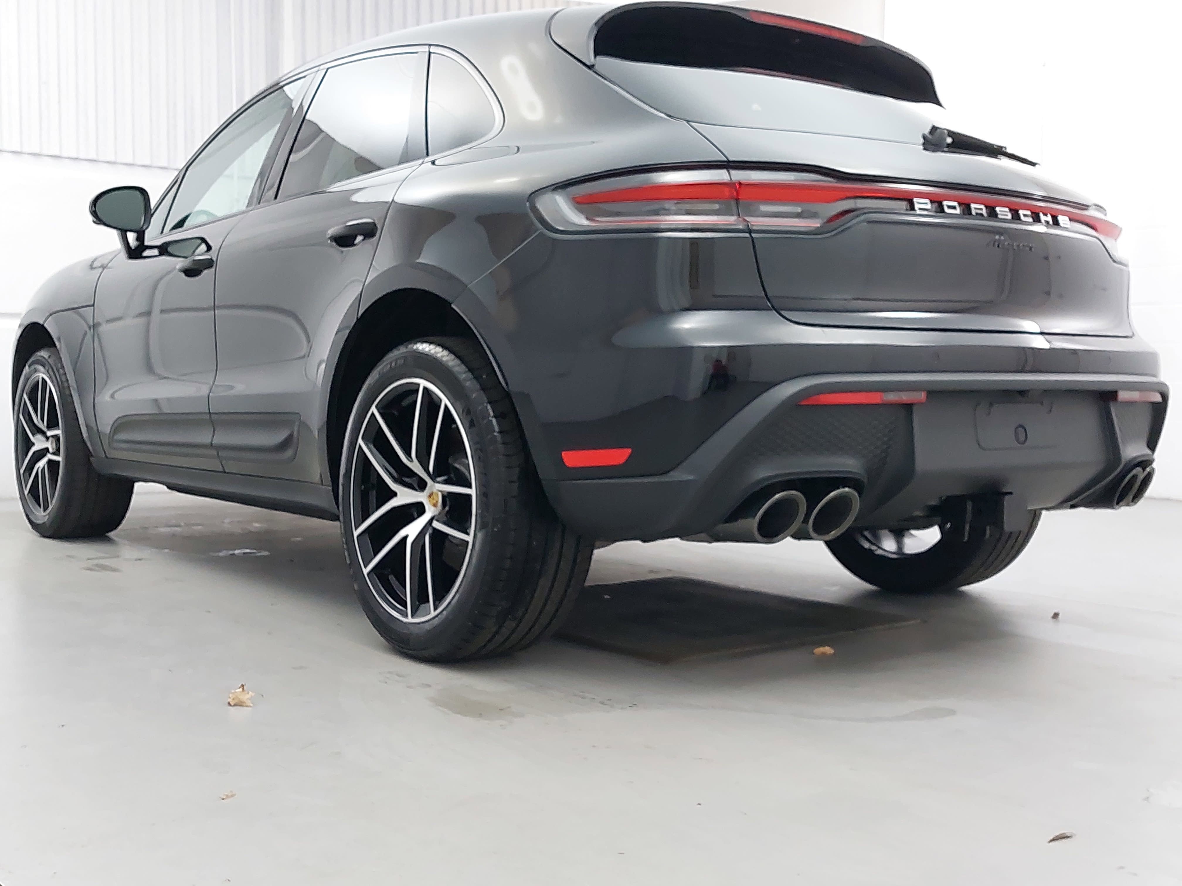 2026 Porsche Macan Base