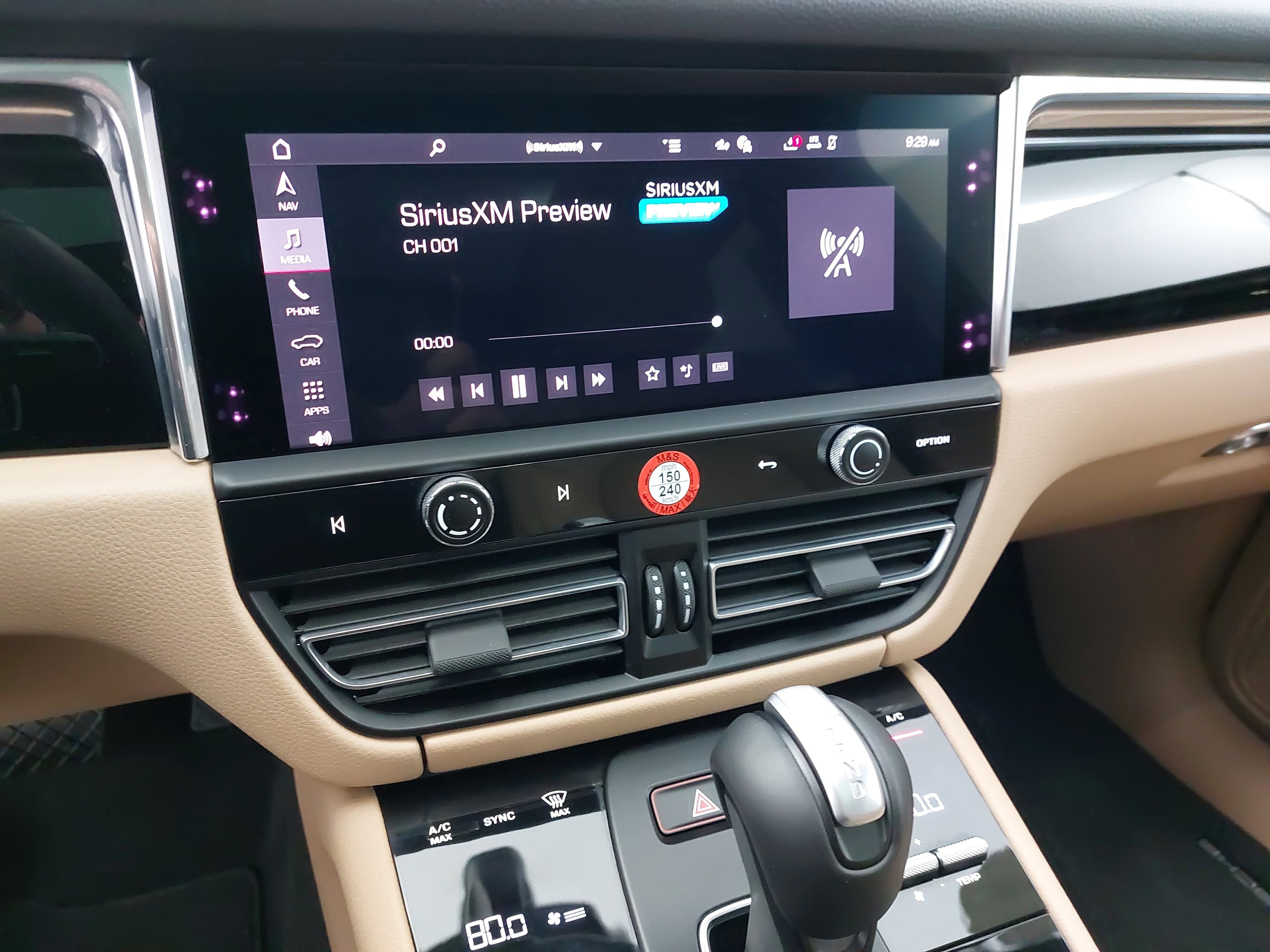 2026 Porsche Macan Base