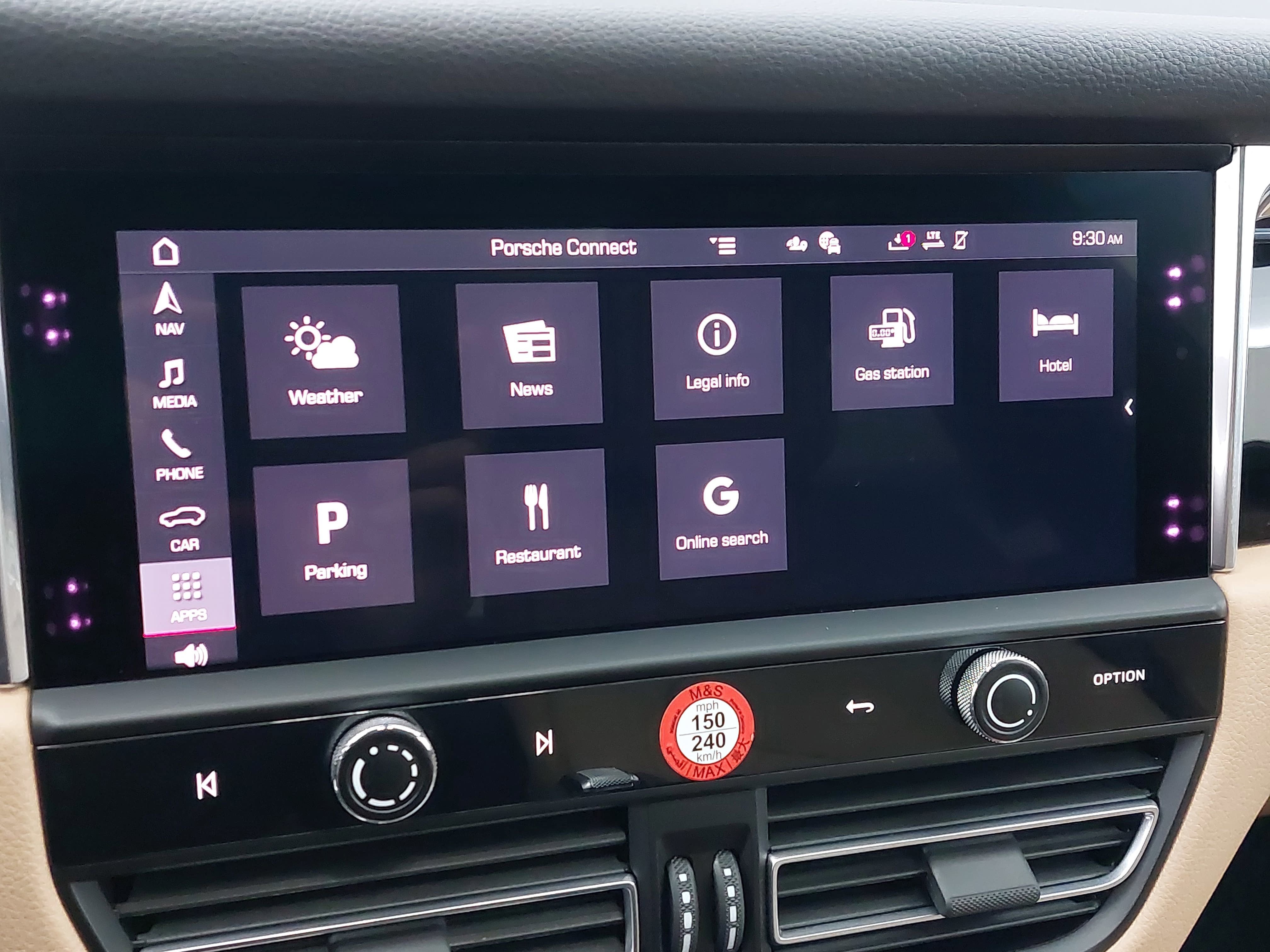 2026 Porsche Macan Base