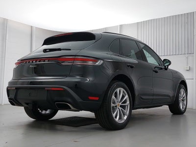 2026 Porsche Macan Base
