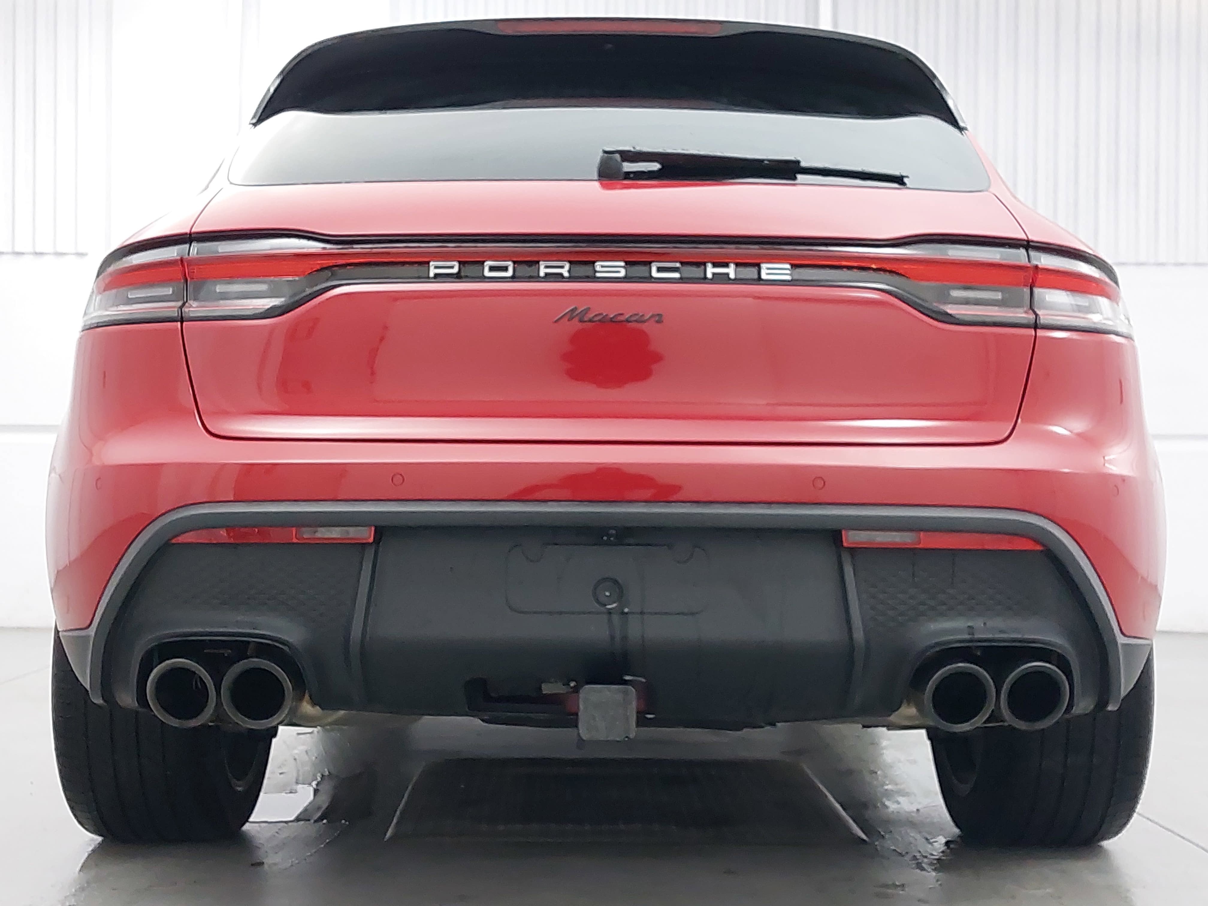 2025 Porsche Macan Base