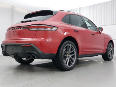 2025 Porsche Macan Base