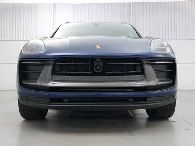 2025 Porsche Macan T