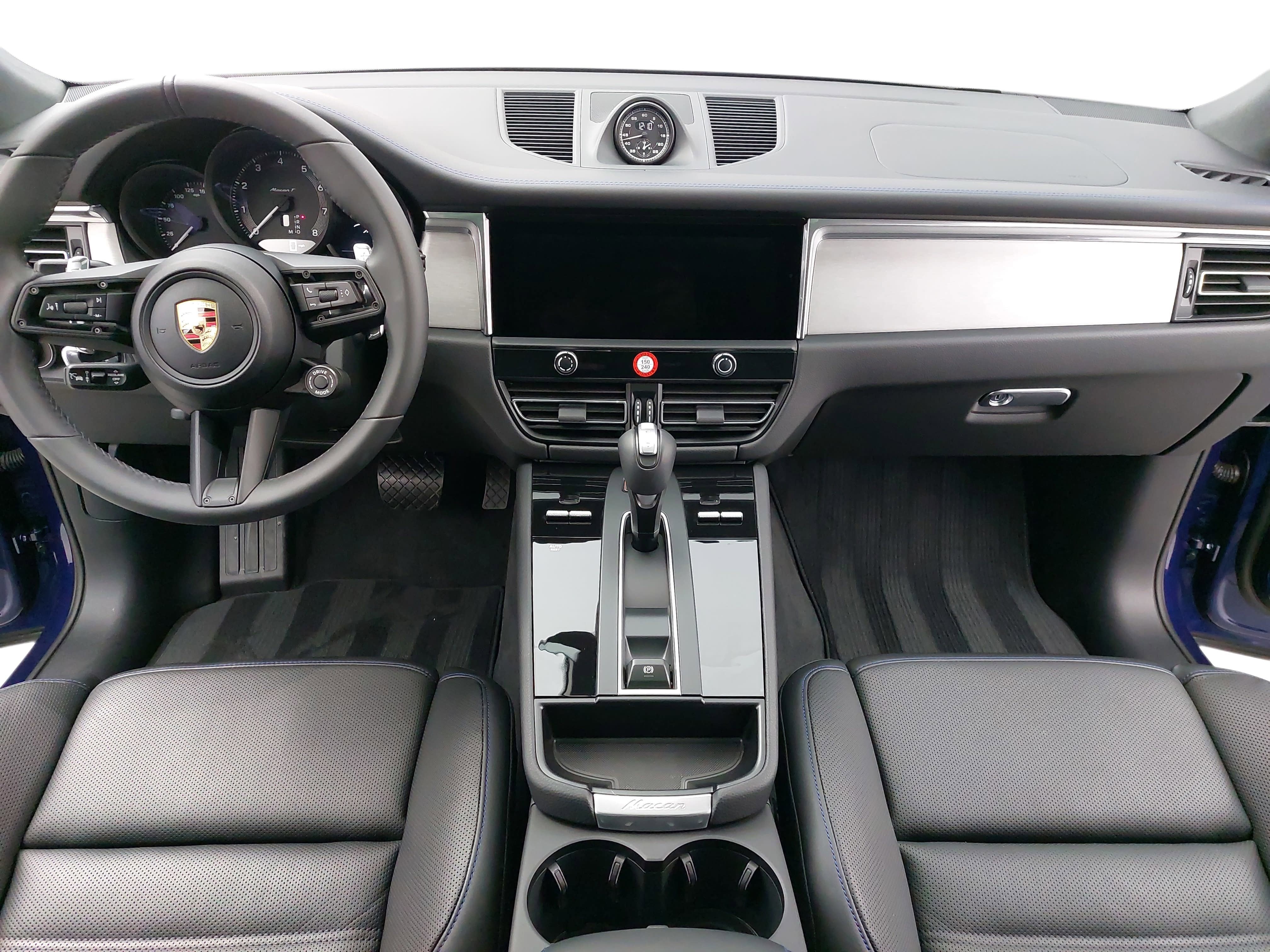 2025 Porsche Macan T