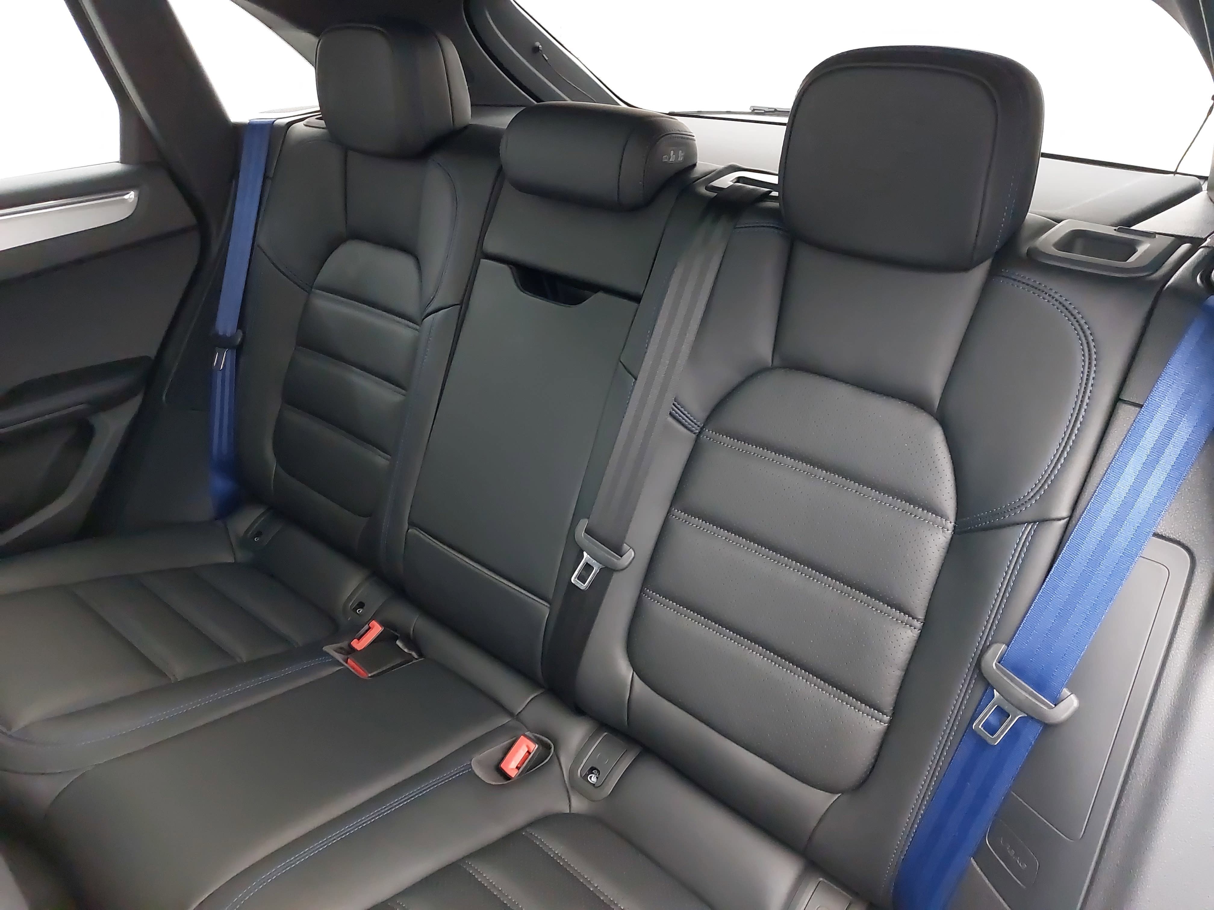 2025 Porsche Macan T