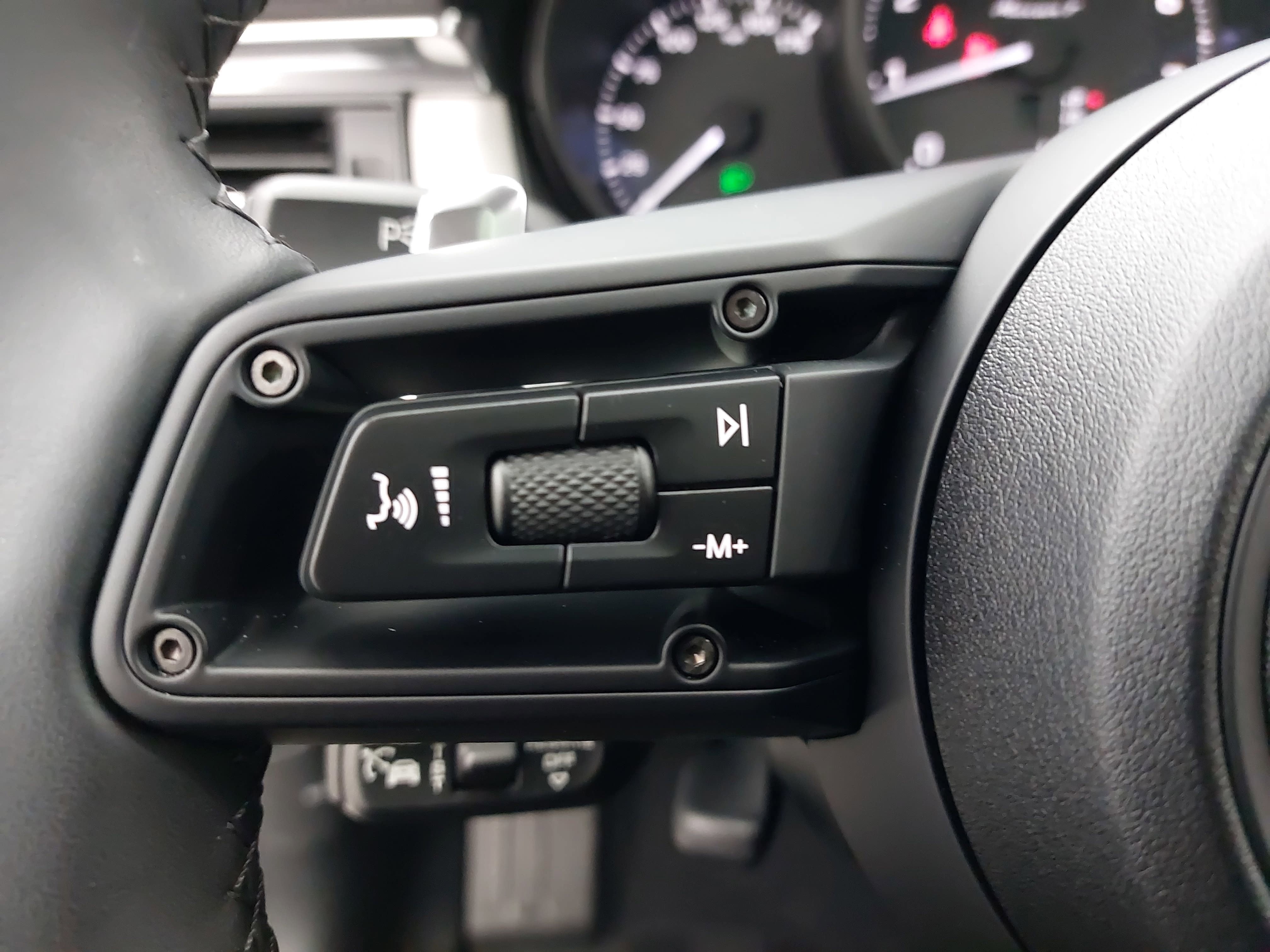 2025 Porsche Macan T