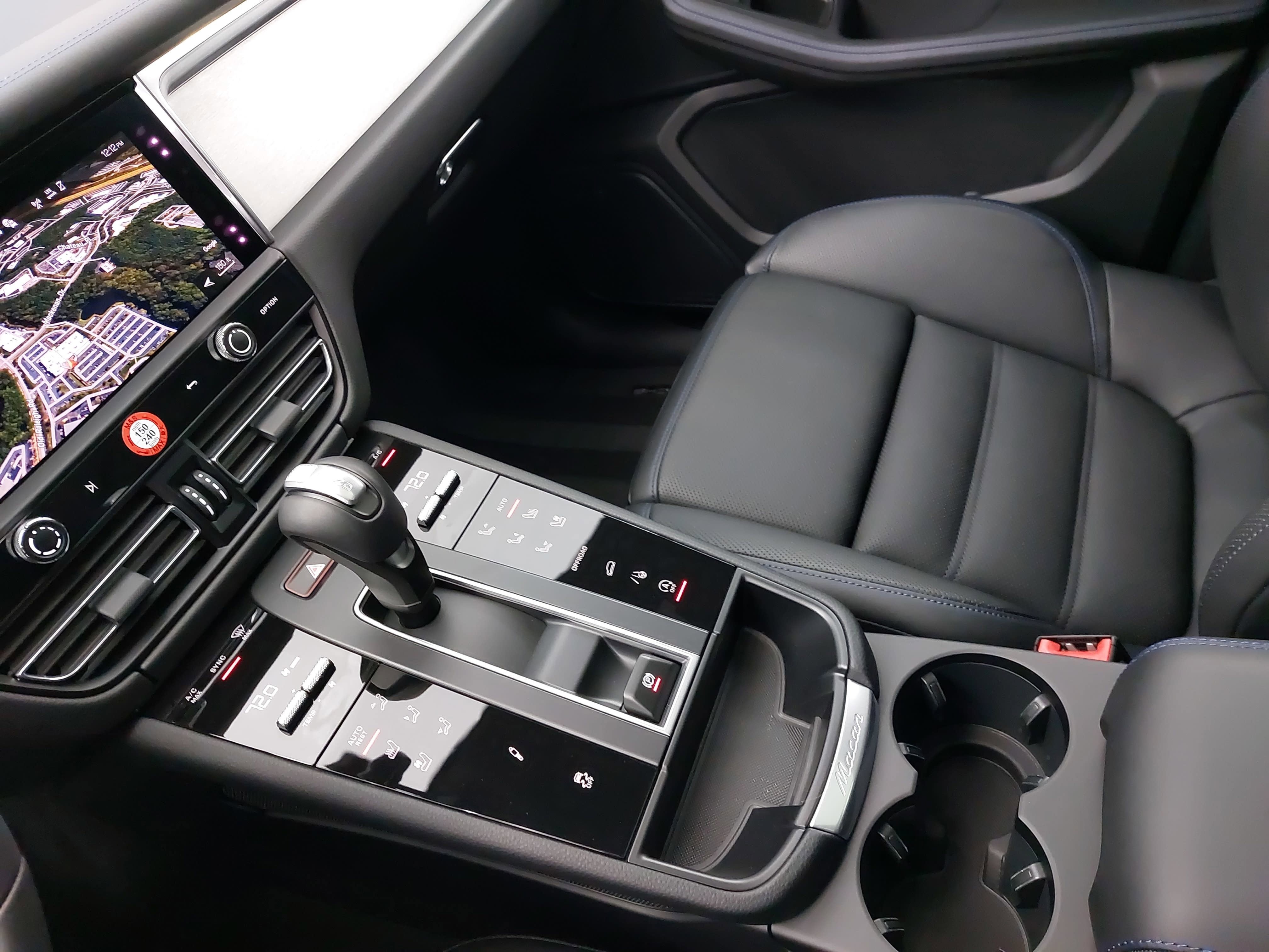 2025 Porsche Macan T