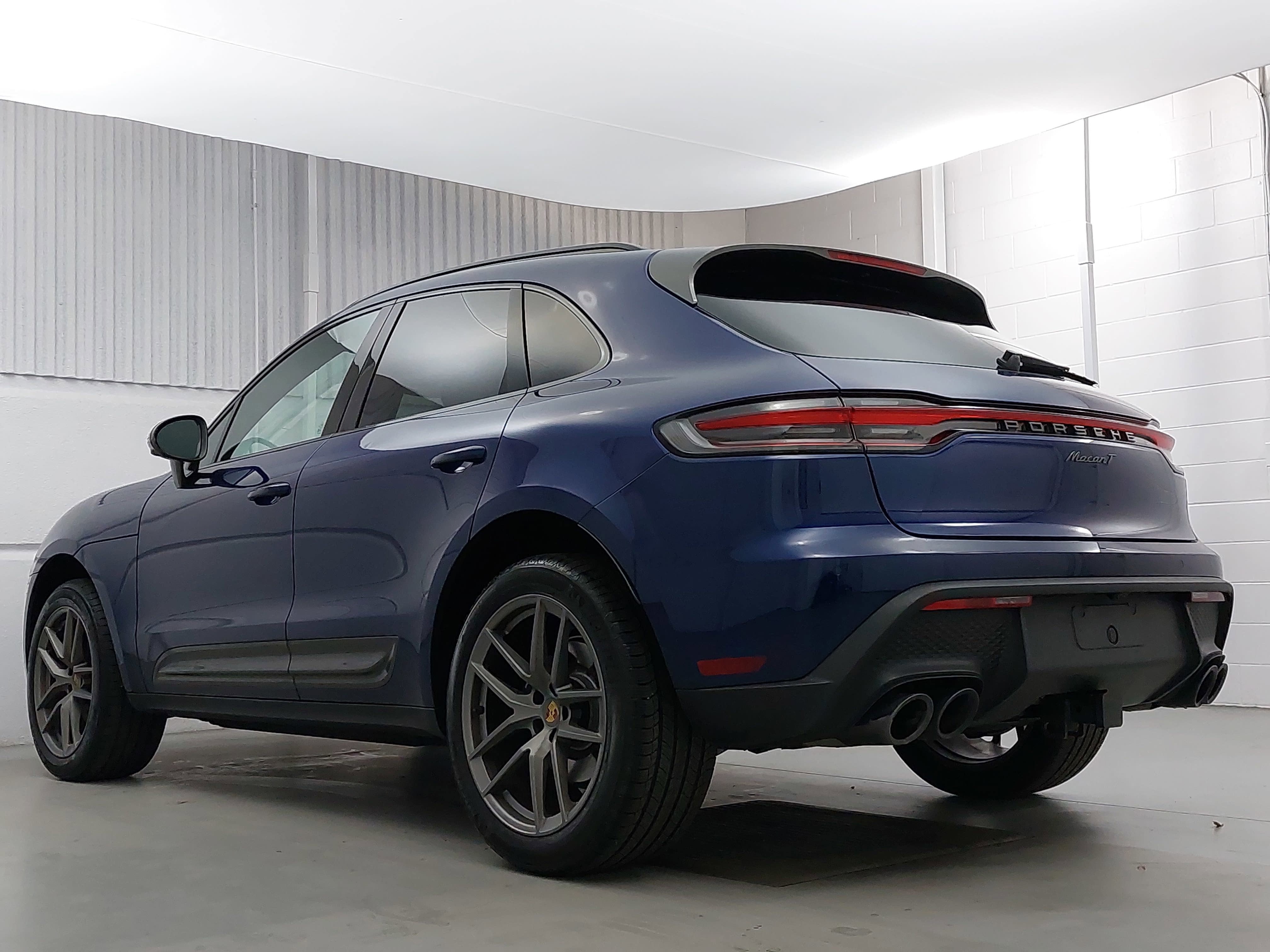 2025 Porsche Macan T