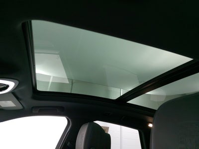 2025 Porsche Macan T