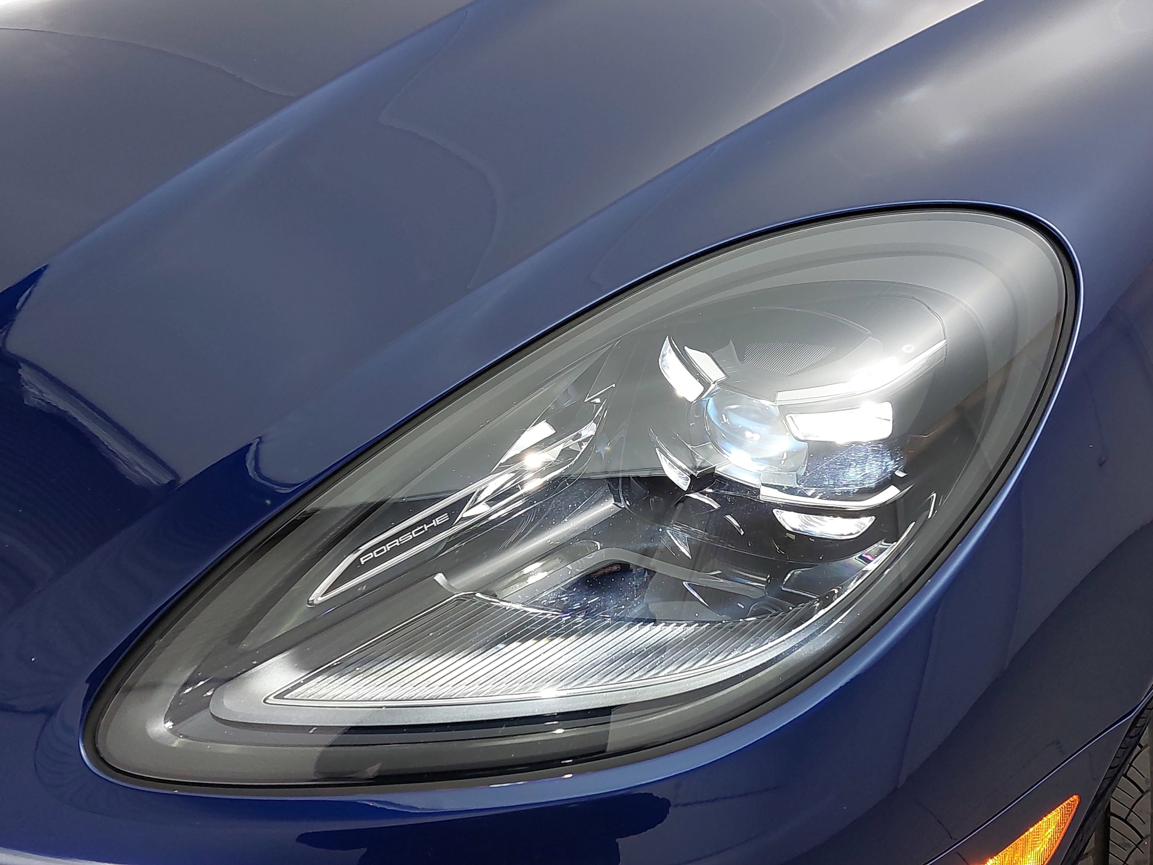 2025 Porsche Macan T