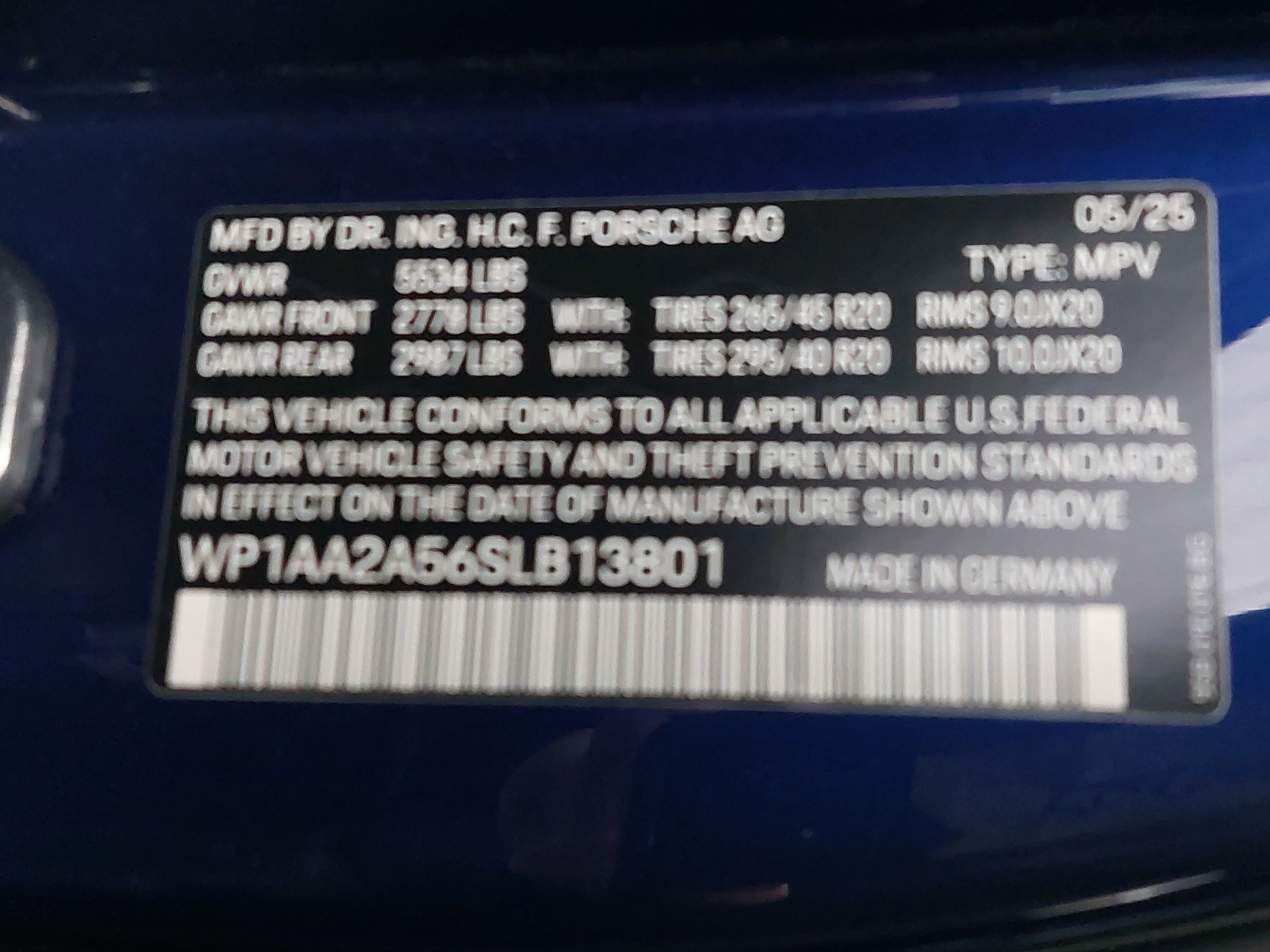 2025 Porsche Macan T