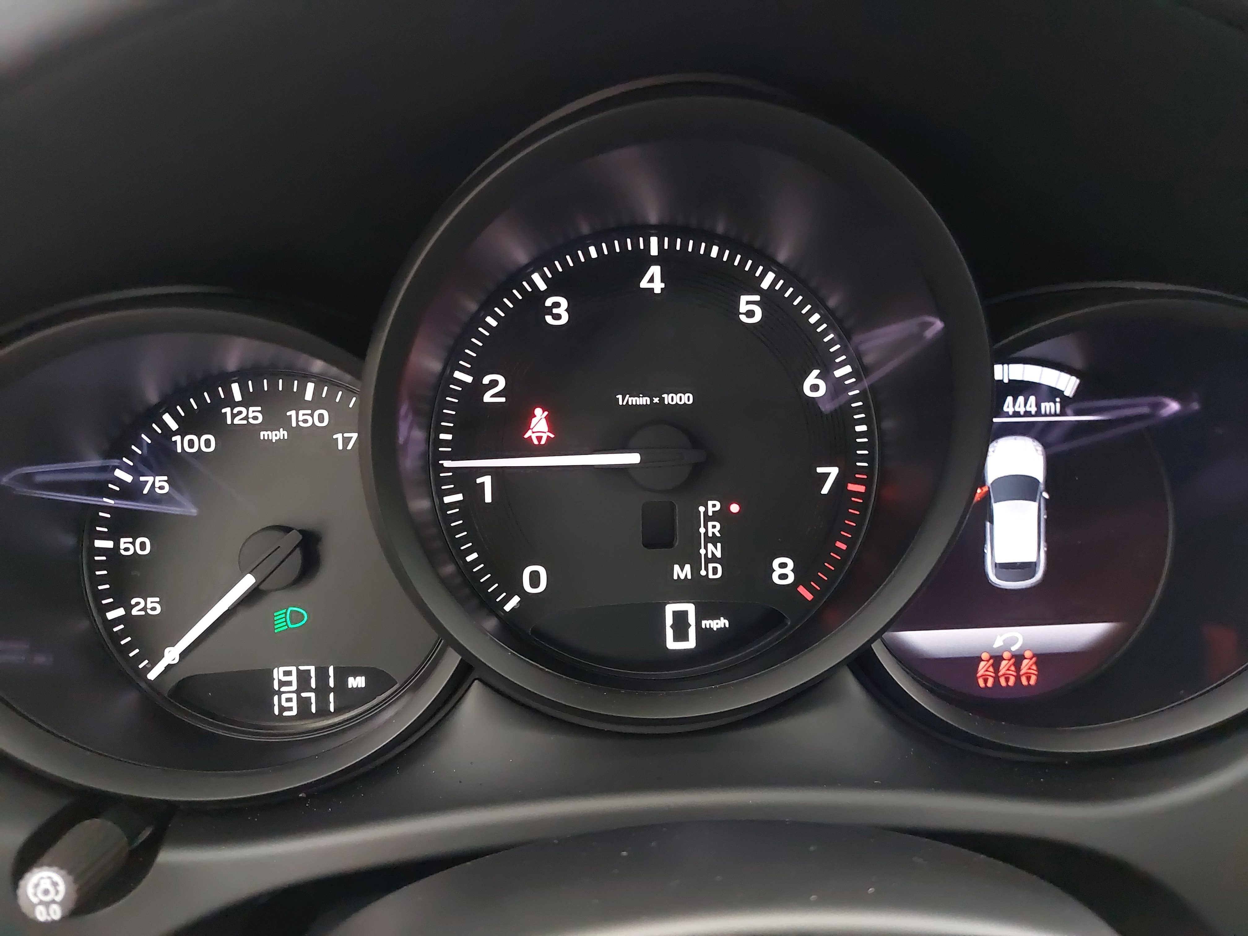 2026 Porsche Macan Base