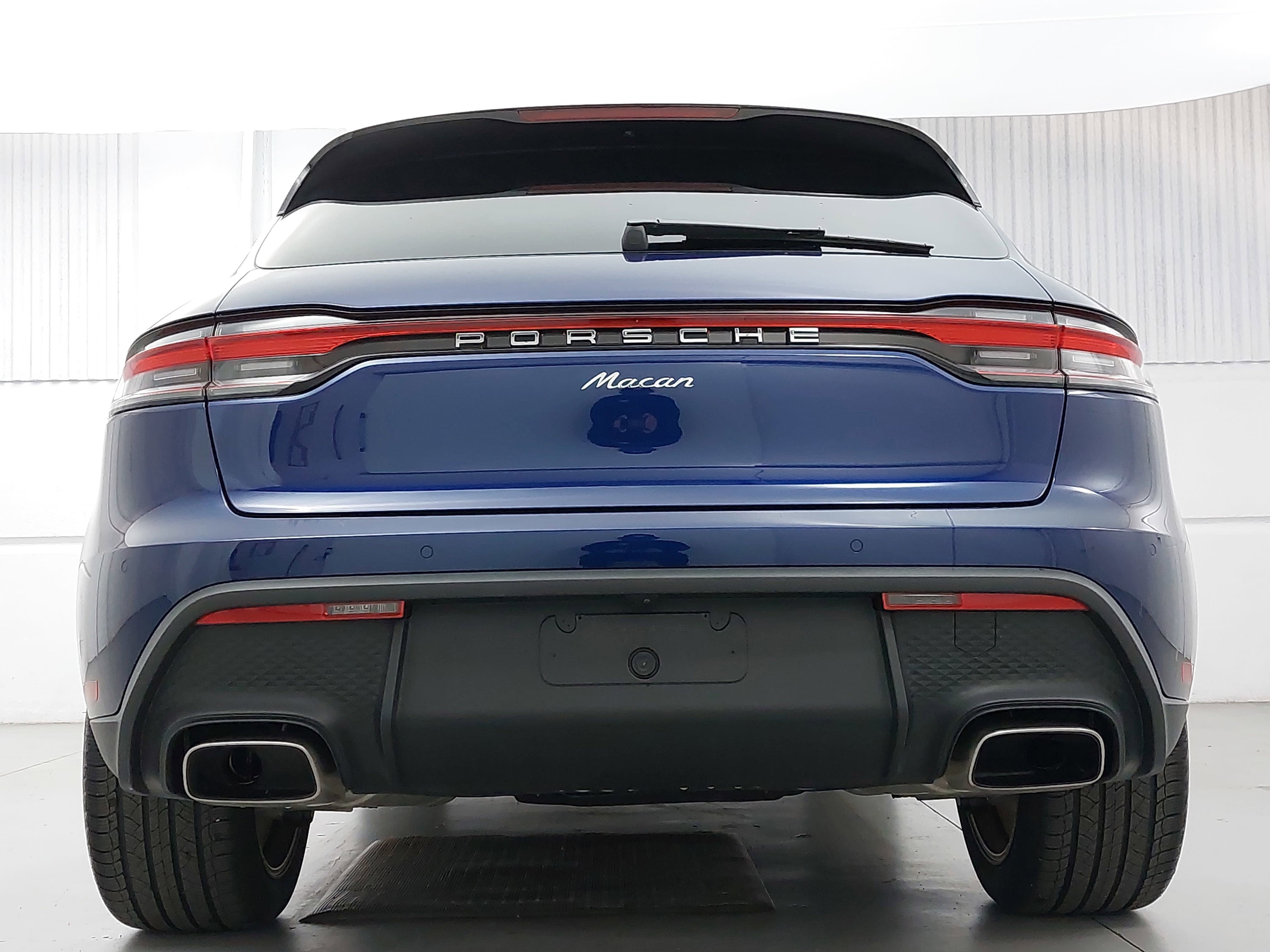 2026 Porsche Macan Base