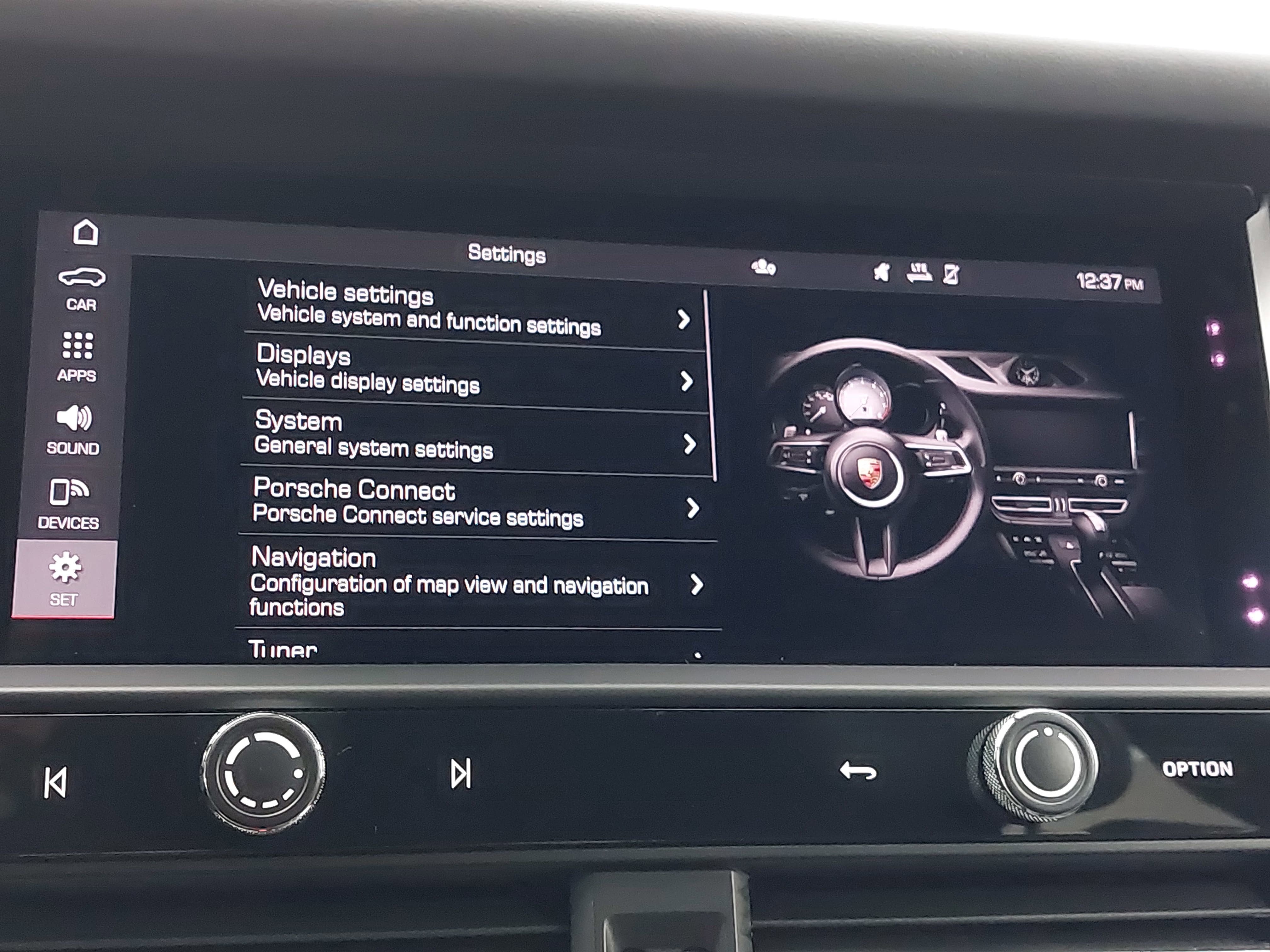 2024 Porsche Macan T