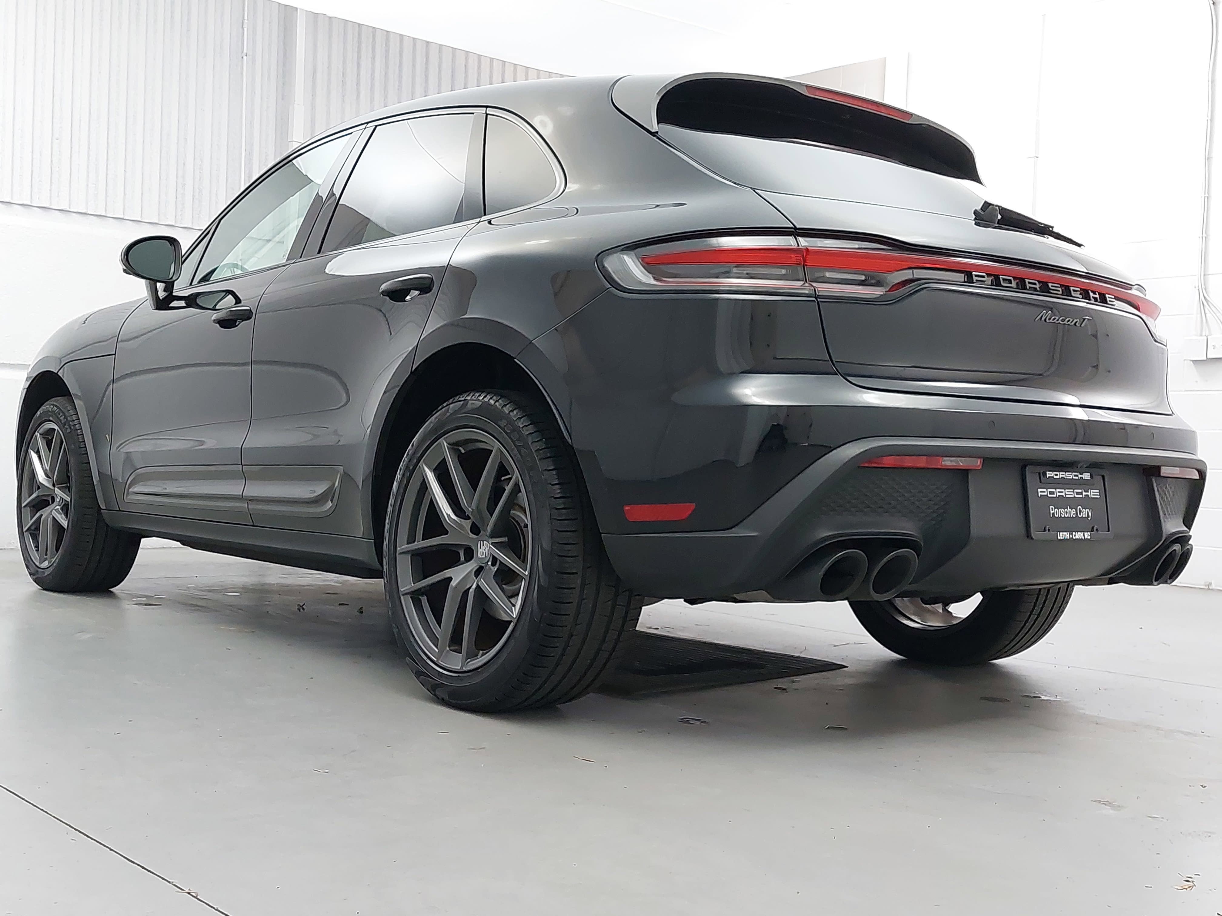 2024 Porsche Macan T