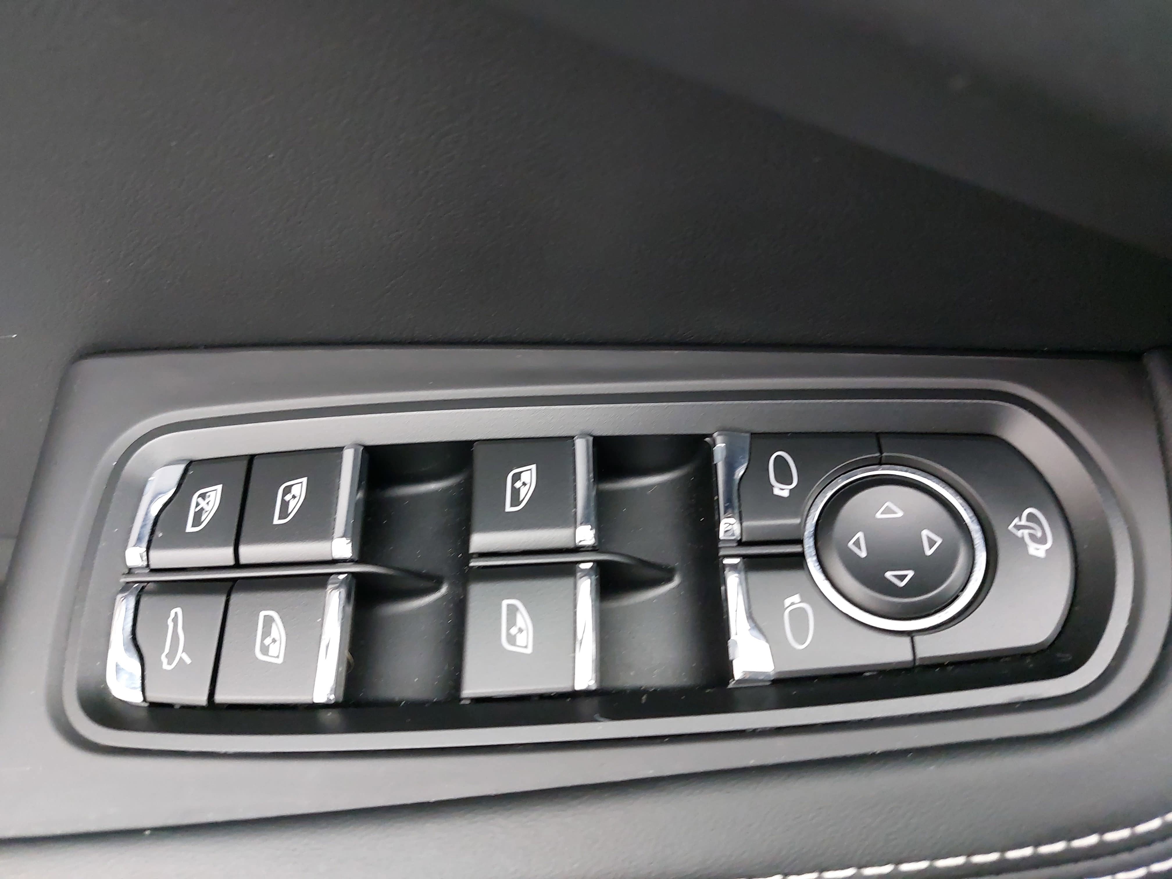 2024 Porsche Macan T