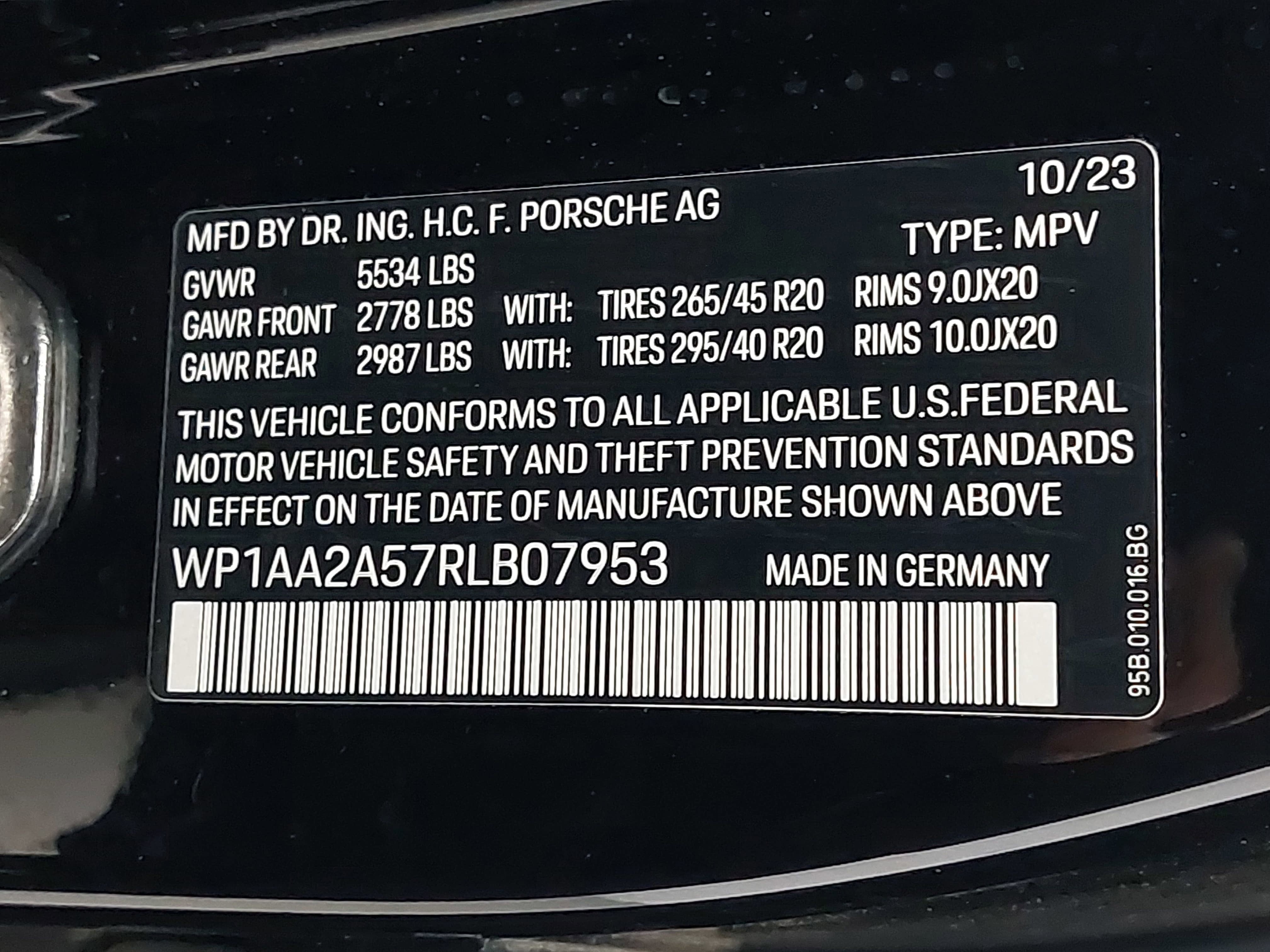 2024 Porsche Macan T