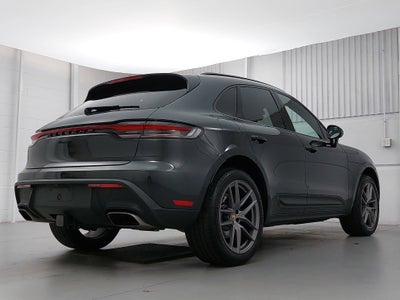 2025 Porsche Macan Base