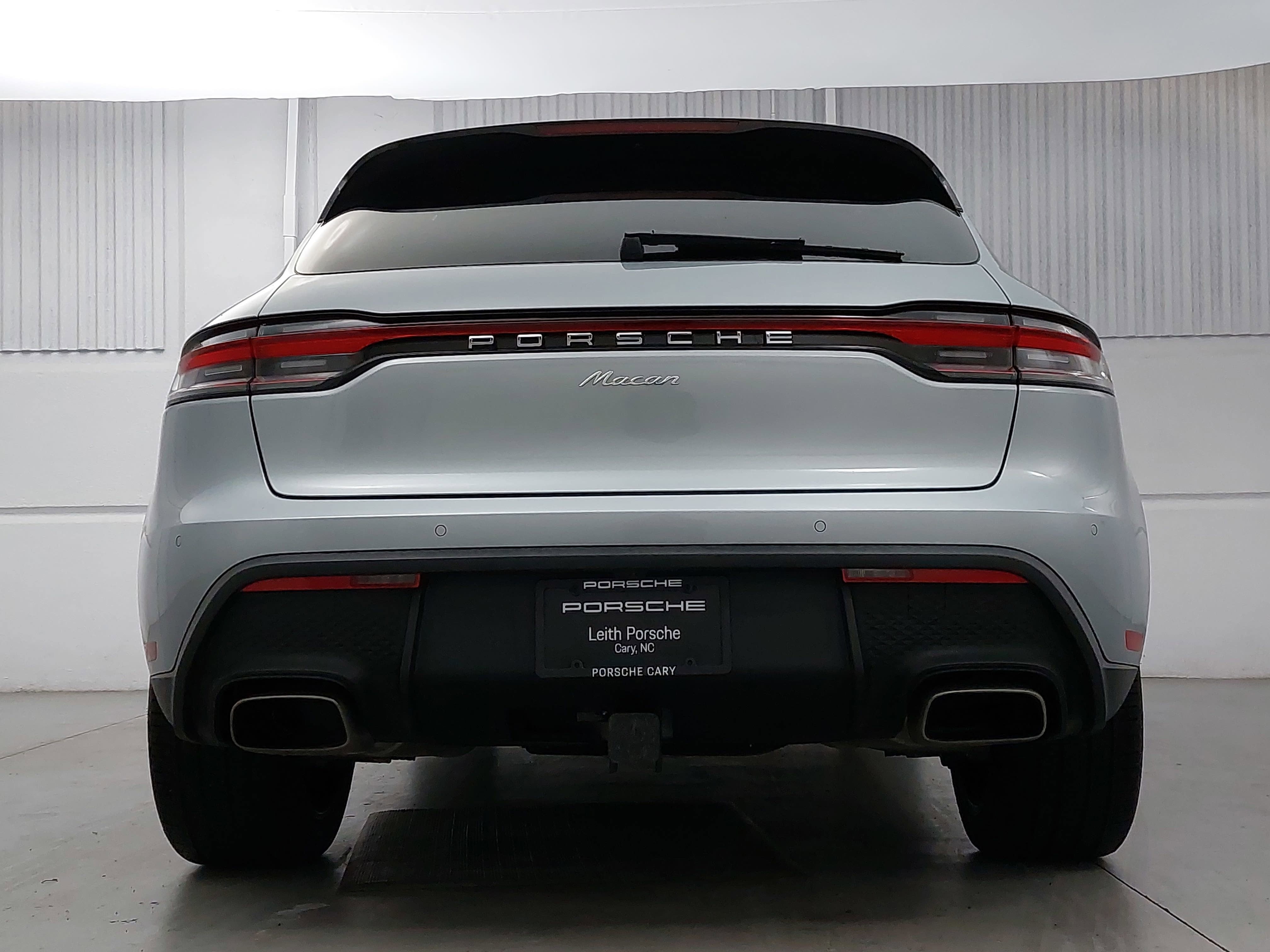 2025 Porsche Macan Base