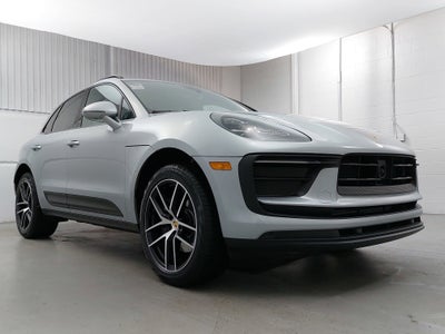 2025 Porsche Macan Base