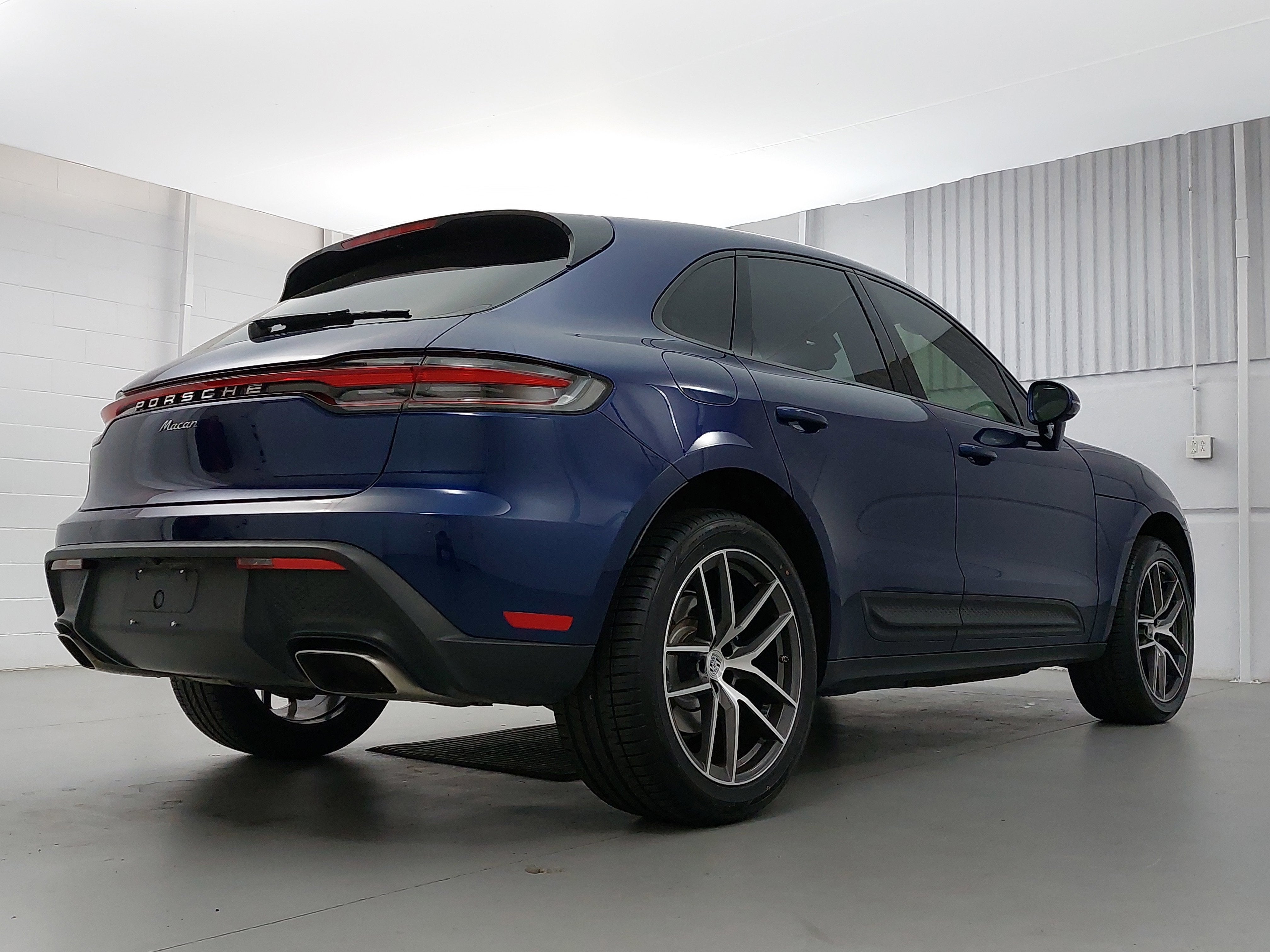 2024 Porsche Macan Base