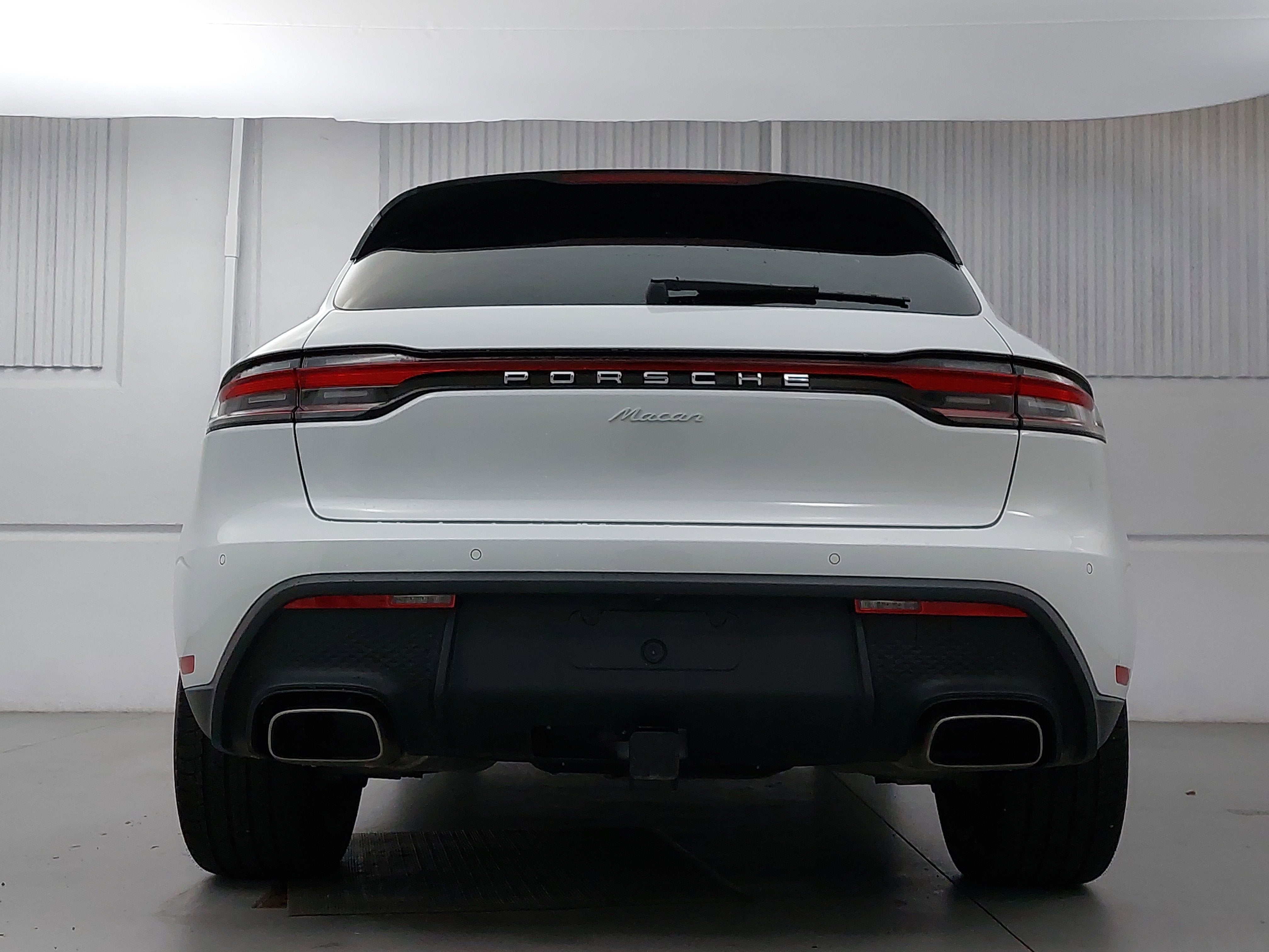 2025 Porsche Macan Base