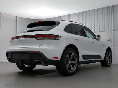 2025 Porsche Macan Base
