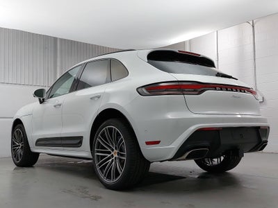2026 Porsche Macan Base