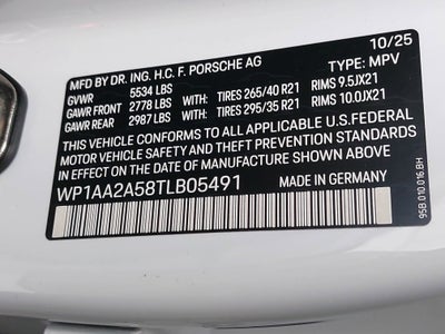 2026 Porsche Macan Base