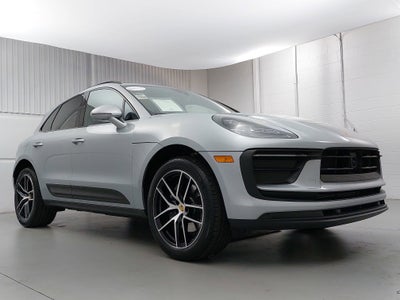 2025 Porsche Macan Base