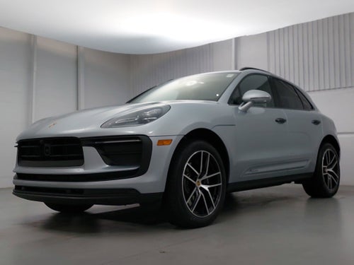 2025 Porsche Macan Base