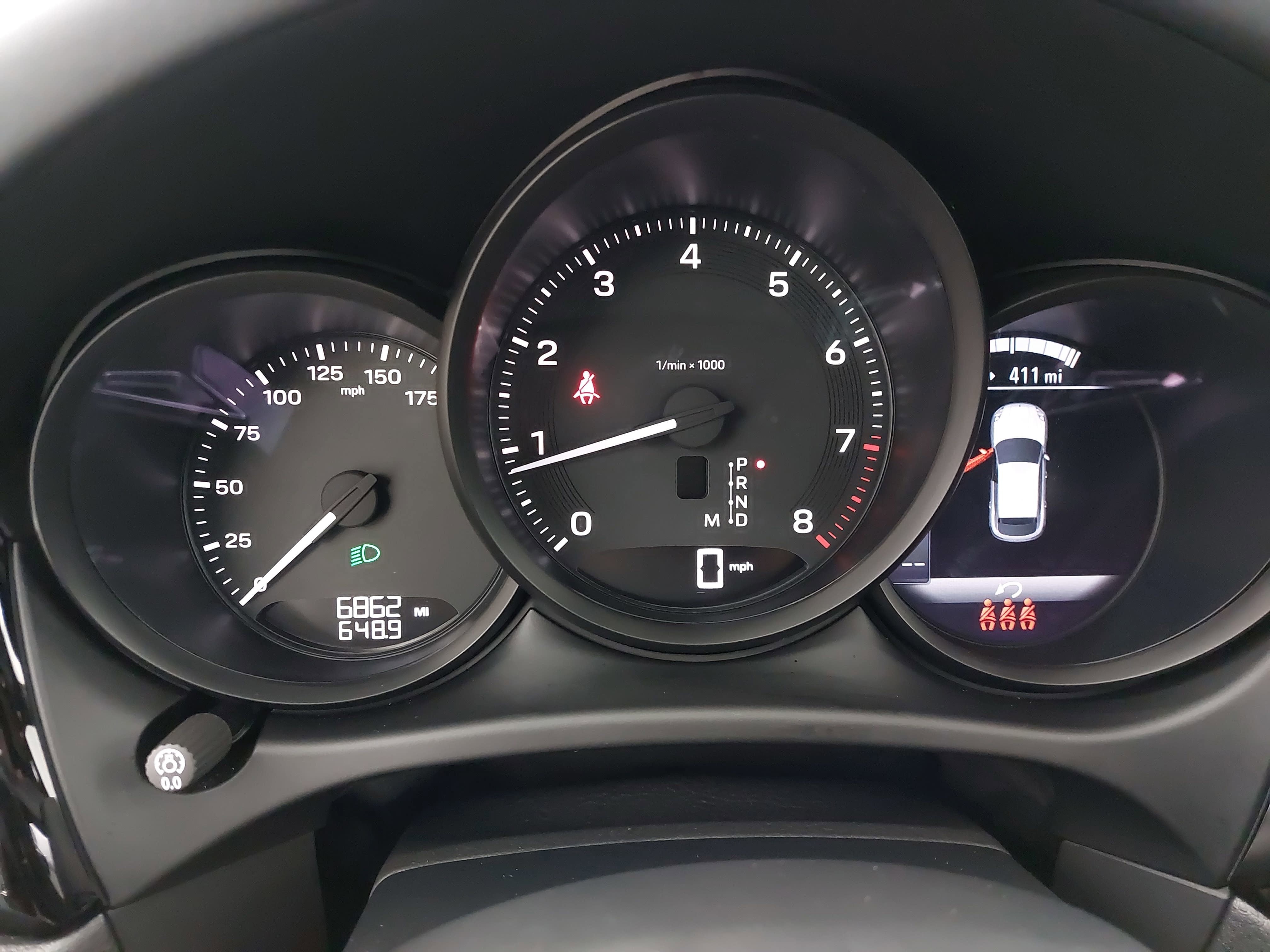 2025 Porsche Macan Base