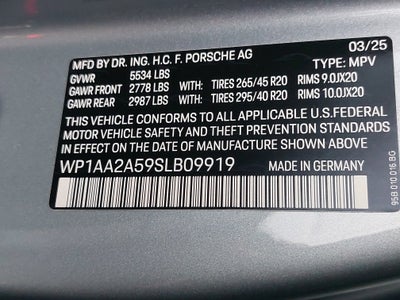 2025 Porsche Macan Base