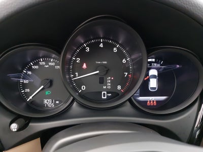 2025 Porsche Macan Base