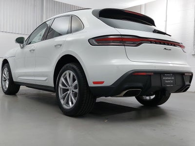 2026 Porsche Macan Base