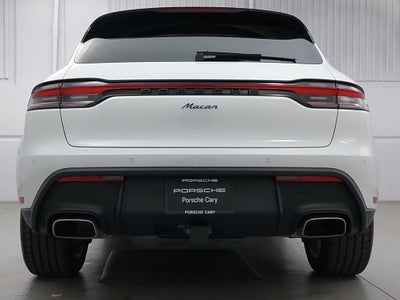 2026 Porsche Macan Base