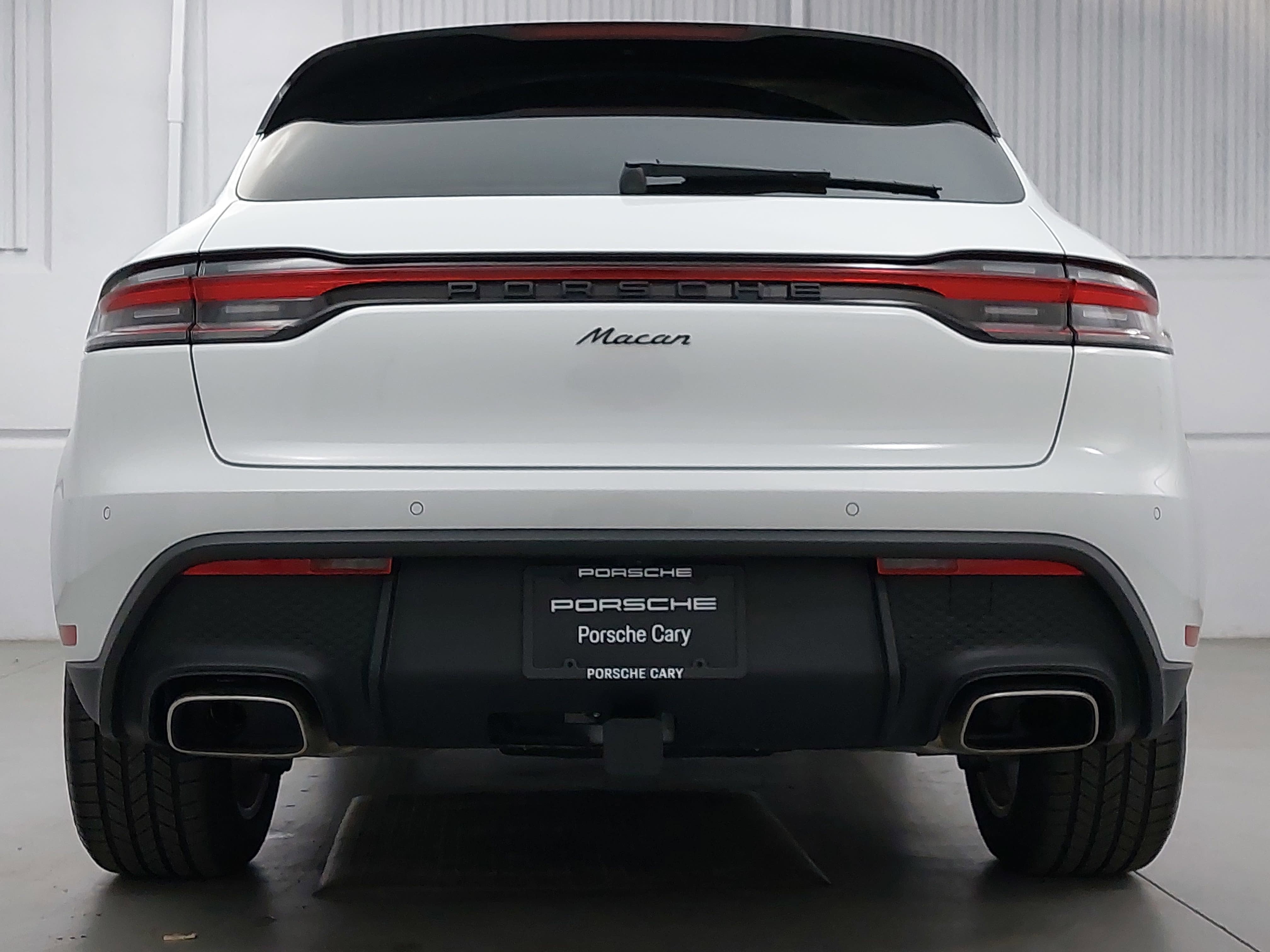 2026 Porsche Macan Base