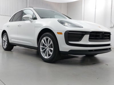 2026 Porsche Macan Base