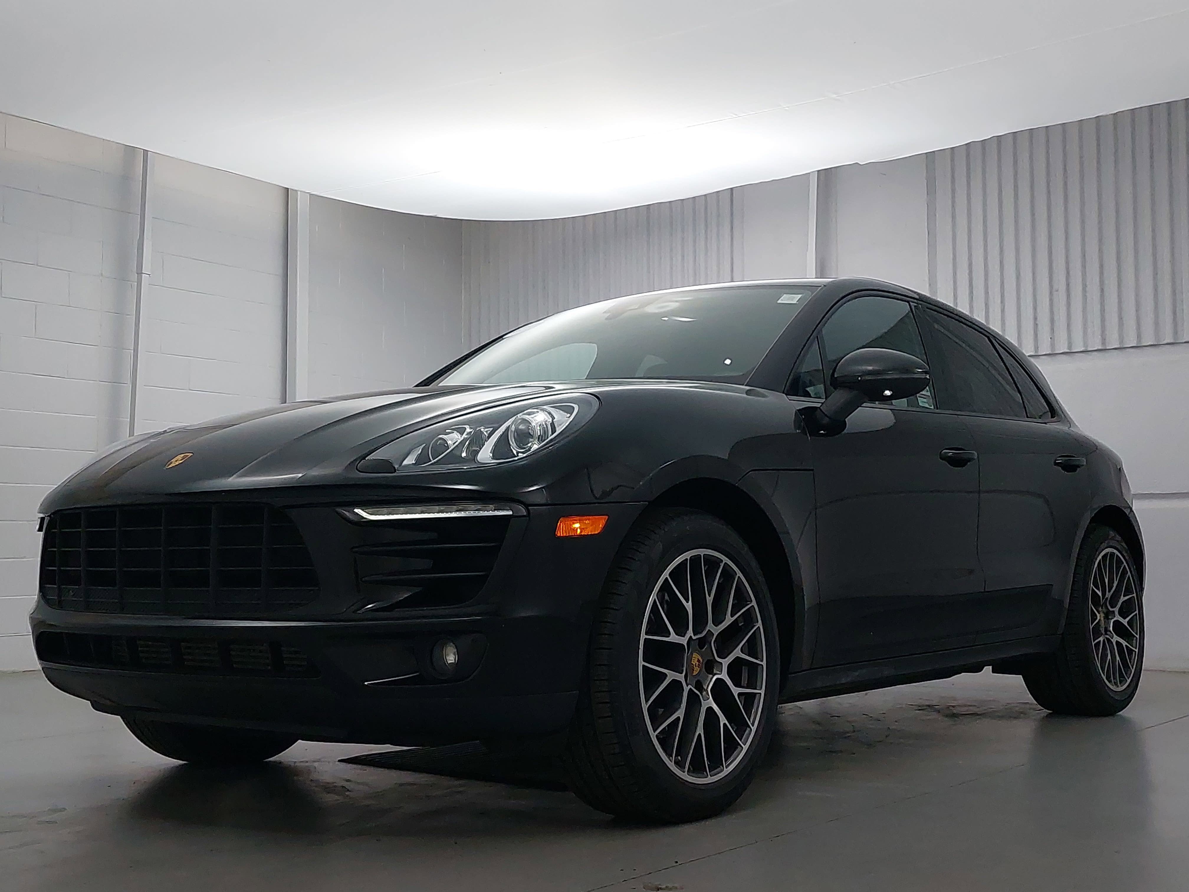 2018 Porsche Macan Sport Edition