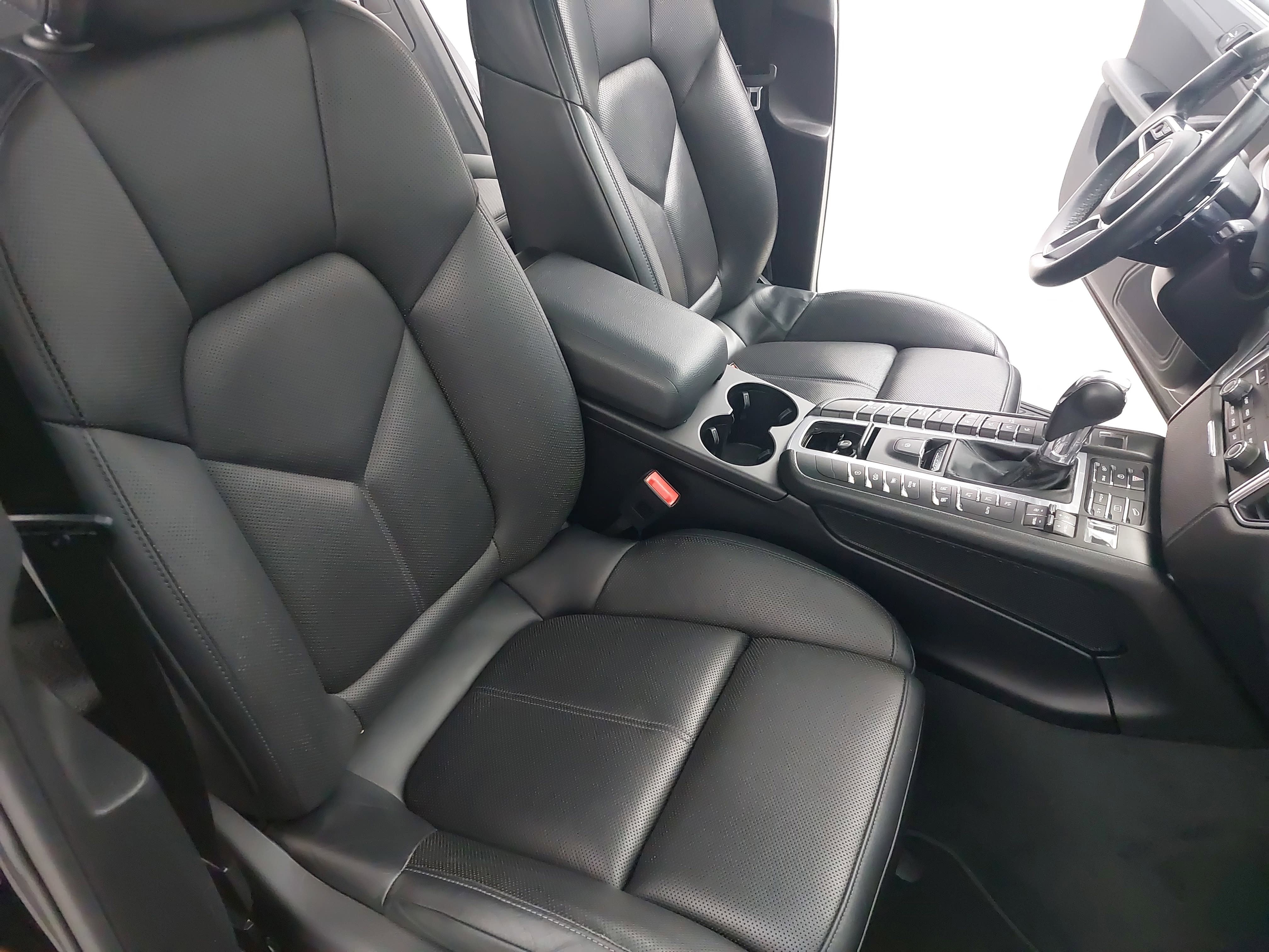 2018 Porsche Macan Sport Edition